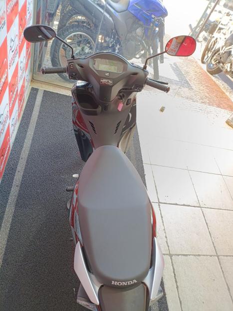 HONDA Biz 125 ES, Foto 7