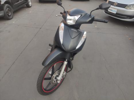 HONDA Biz 125 EX, Foto 4