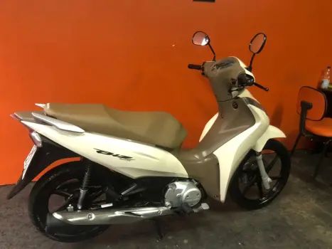 HONDA Biz 125 EX, Foto 3