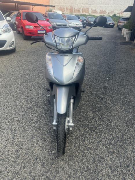 HONDA Biz 125 EX, Foto 6