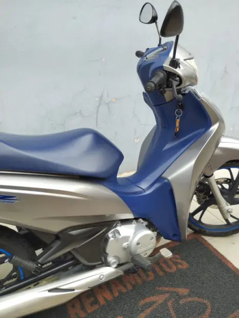 HONDA Biz 125 EX, Foto 2