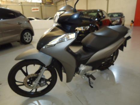 HONDA Biz 125 EX, Foto 2