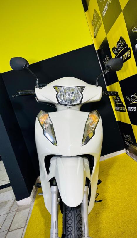 HONDA Biz 125 EX, Foto 3