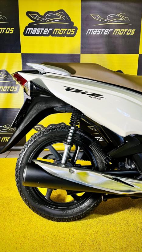 HONDA Biz 125 EX, Foto 6