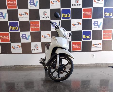 HONDA Biz 125 EX, Foto 2
