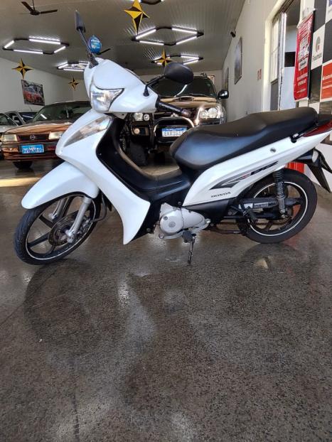 HONDA Biz 125 EX, Foto 3