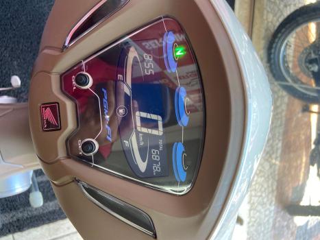 HONDA Biz 125 EX, Foto 2