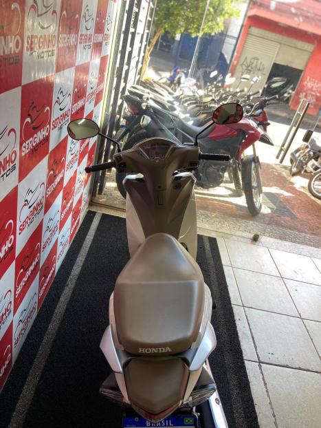 HONDA Biz 125 EX, Foto 5