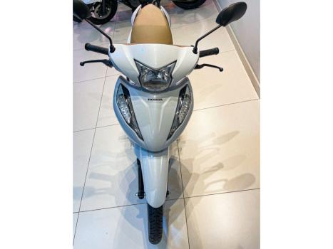 HONDA Biz 125 EX, Foto 4
