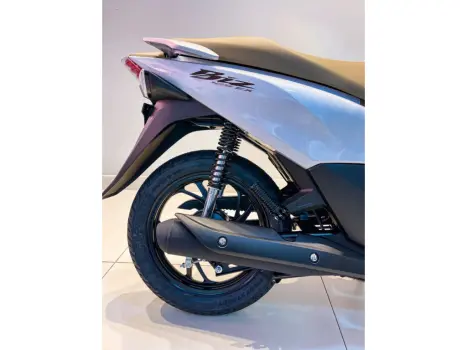 HONDA Biz 125 EX, Foto 9