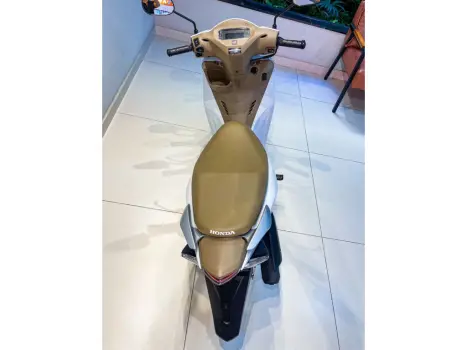 HONDA Biz 125 EX, Foto 10