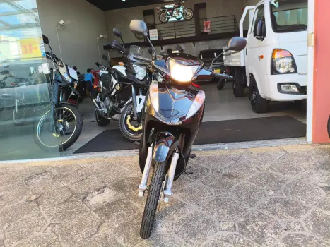 HONDA Biz 125 EX, Foto 5