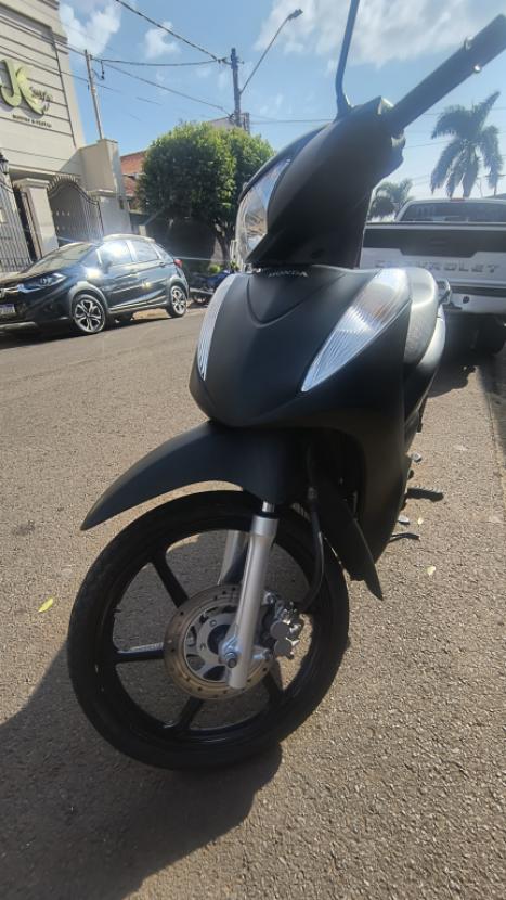 HONDA Biz 125 EX, Foto 3