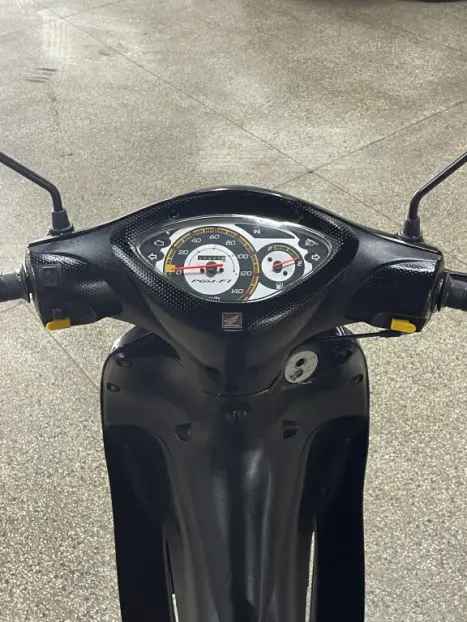 HONDA Biz 125 EX, Foto 6