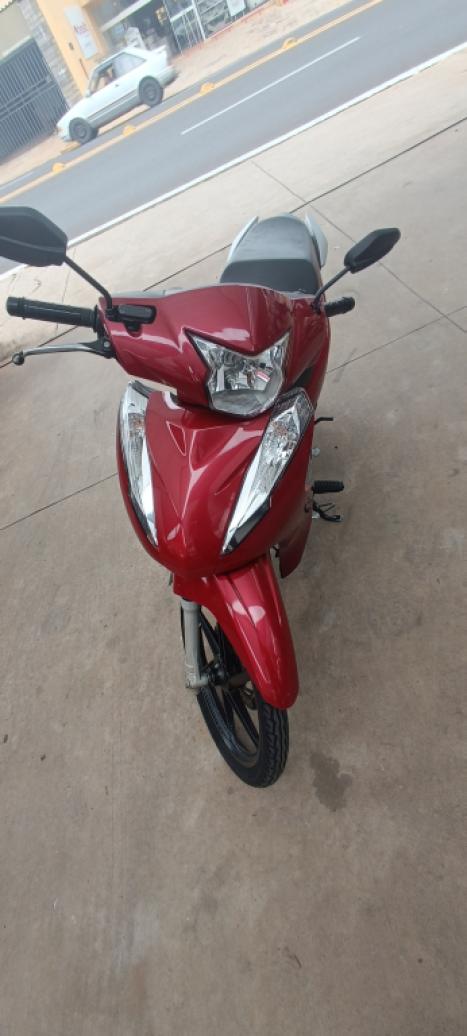 HONDA Biz 125 EX, Foto 4