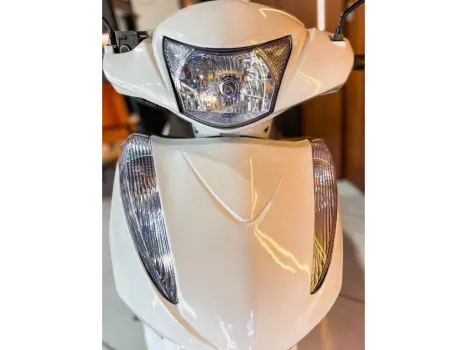 HONDA Biz 125 EX, Foto 6