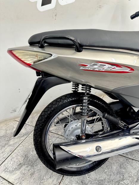 HONDA Biz 125 KS, Foto 4