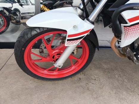 HONDA CB 250 F Twister , Foto 2