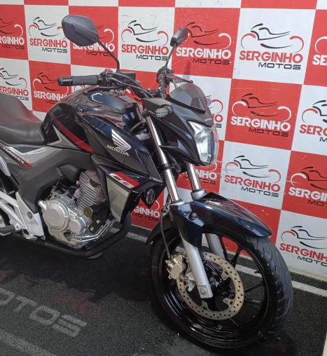 HONDA CB 250 F Twister , Foto 4