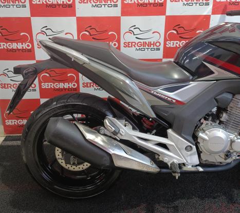 HONDA CB 250 F Twister , Foto 5