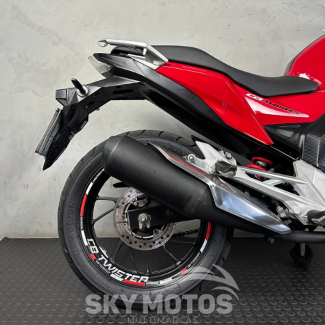 HONDA CB 250 F Twister , Foto 4