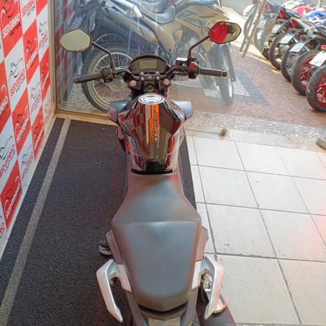 HONDA CB 250 F Twister , Foto 6