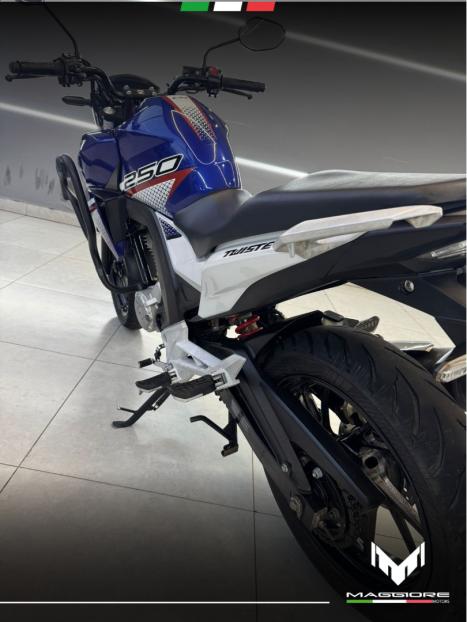 HONDA CB 250 F Twister FLEXONE, Foto 3
