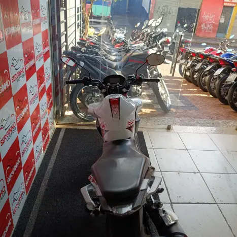 HONDA CB 250 F Twister , Foto 5