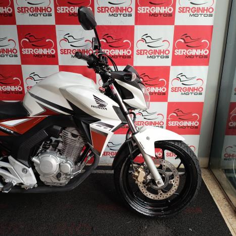 HONDA CB 250 F Twister , Foto 3