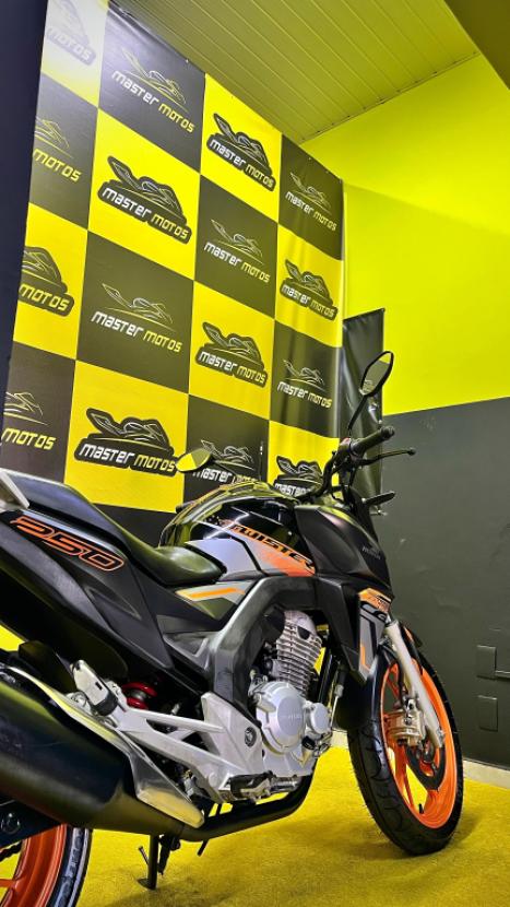 HONDA CB 250 F Twister FLEXONE, Foto 3