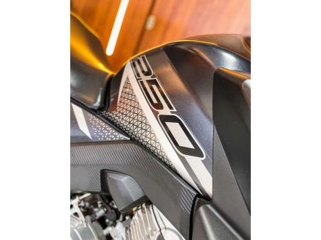 HONDA CB 250 F Twister FLEXONE, Foto 8