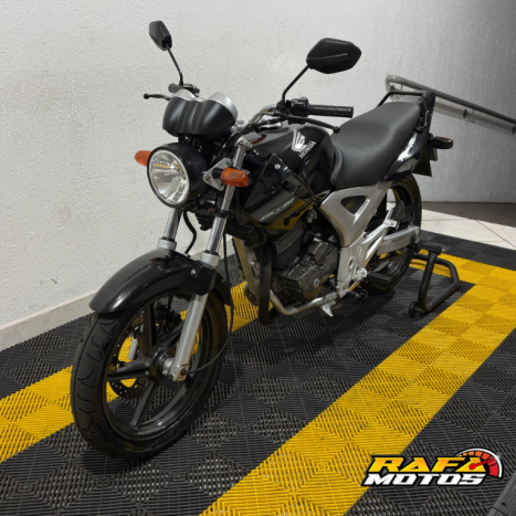 HONDA CB 250 F Twister , Foto 3