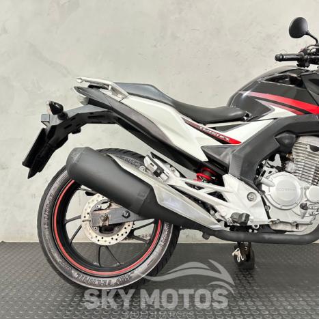 HONDA CB 250 F Twister , Foto 4
