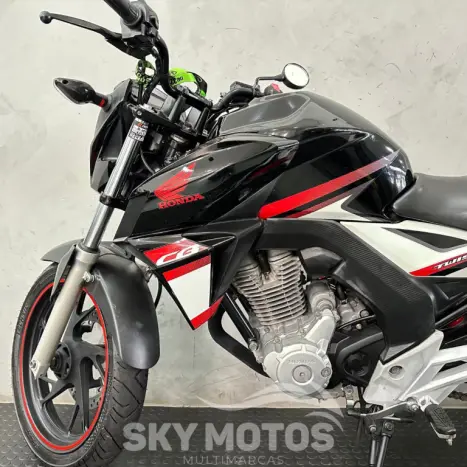 HONDA CB 250 F Twister , Foto 15