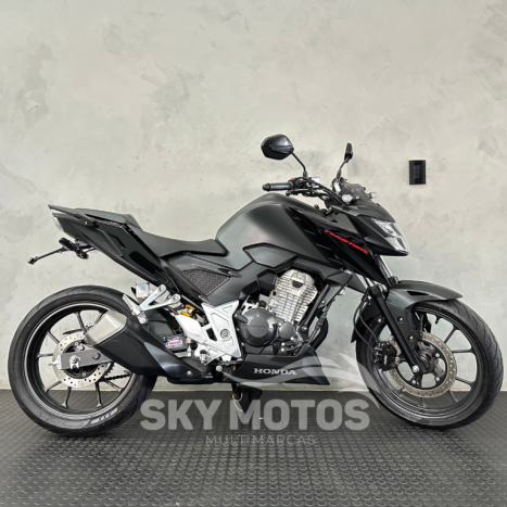 HONDA CB 300 F Twister FLEX CBS, Foto 1