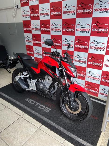 HONDA CB 300 F Twister FLEX ABS, Foto 3