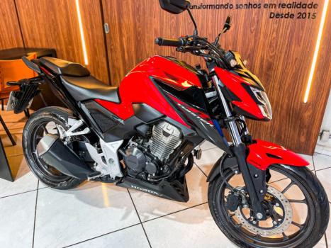 HONDA CB 300 F Twister FLEX CBS, Foto 3