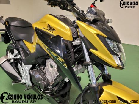 HONDA CB 300 F Twister FLEX ABS, Foto 3
