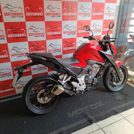 HONDA CB 300 F Twister FLEX ABS, Foto 2