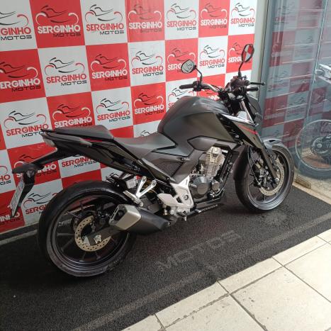 HONDA CB 300 F Twister FLEX ABS, Foto 6