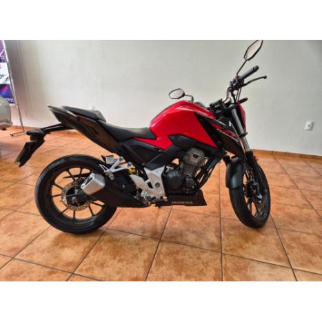 HONDA CB 300 F Twister FLEX ABS, Foto 4