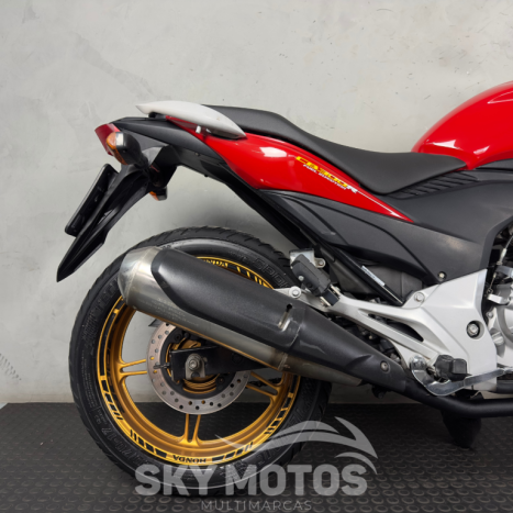 HONDA CB 300 R ABS, Foto 2