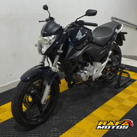 HONDA CB 300 R ESPECIAL EDITION, Foto 3
