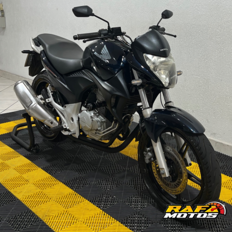 HONDA CB 300 R ESPECIAL EDITION, Foto 4