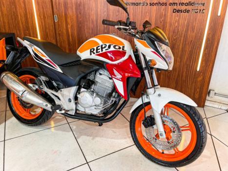 HONDA CB 300 R ESPECIAL EDITION, Foto 3