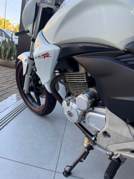 HONDA CB 300 R FLEX, Foto 8