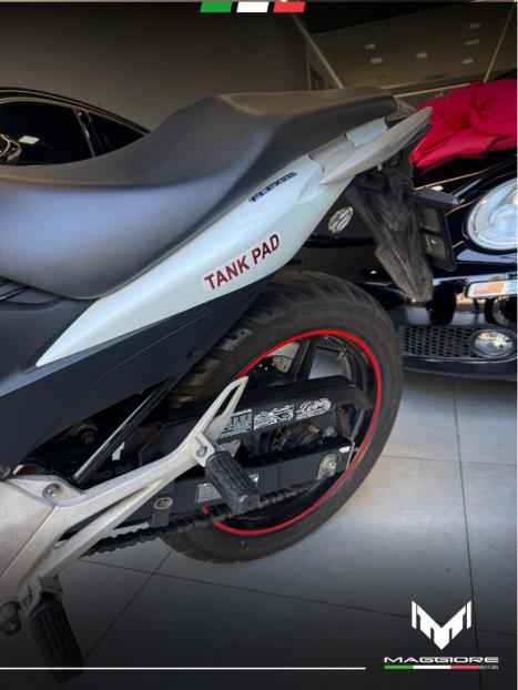 HONDA CB 300 R FLEX, Foto 8