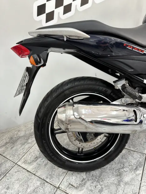 HONDA CB 300 R STD, Foto 4