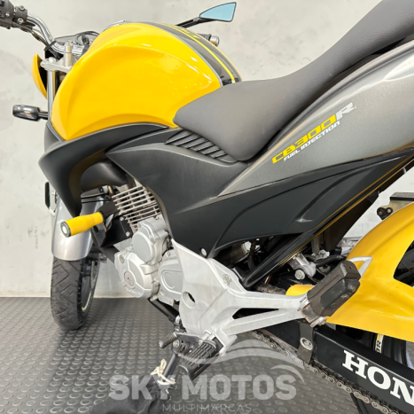 HONDA CB 300 R STD, Foto 19