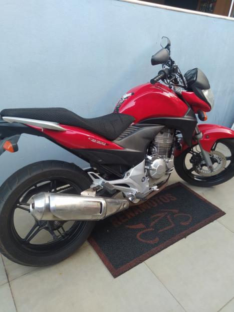 HONDA CB 300 R STD, Foto 8